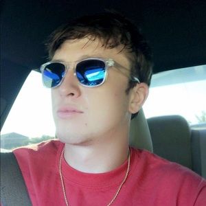 Meet your Posher, Clayton